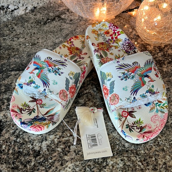 Johnny Was Dreamer Pool Slides - Picture 1 of 10